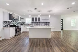 5906 Hilary St, Houston, TX 77026 - Photo 2