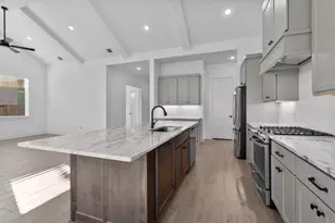 12223 Warbler Dr, Mont Belvieu, TX 77523 - Photo 22