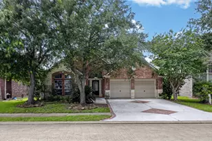 14326 Manorbier Ln, Sugar Land, TX 77498 - Photo 2