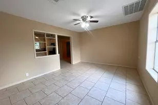 2000 Avenue M, Bay City, TX 77414 - Photo 2