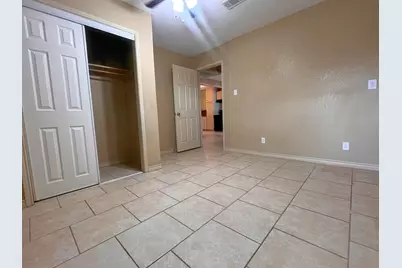 2000 Avenue M, Bay City, TX 77414 - Photo 6