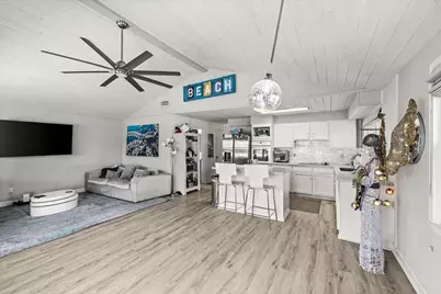 4306 Spanish Main, Jamaica Beach, TX 77554 - Photo 14