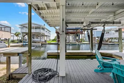 4306 Spanish Main, Jamaica Beach, TX 77554 - Photo 34