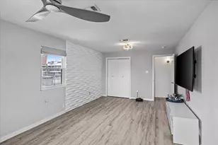 4306 Spanish Main, Jamaica Beach, TX 77554 - Photo 24