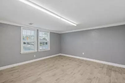 105 Pompano Avenue, Galveston, TX 77550 - Photo 8