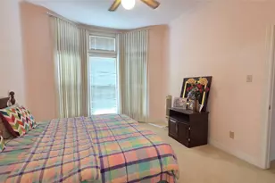 8023 Glen Dell Ct, Houston, TX 77061 - Photo 14
