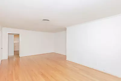 9753 Tappenbeck Drive, Houston, TX 77055 - Photo 16