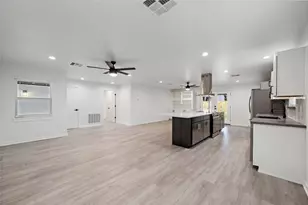 5703 De Milo Dr, Houston, TX 77092 - Photo 4