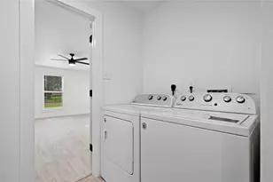 5703 De Milo Dr, Houston, TX 77092 - Photo 22