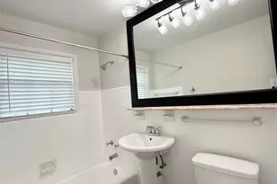 24 Pinedale St, Houston, TX 77006 - Photo 16