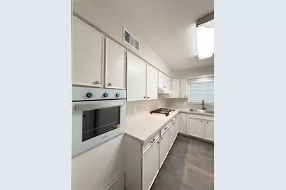 24 Pinedale Street #3, Houston, TX 77006 - Photo 10