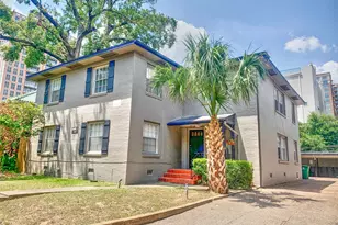 24 Pinedale St, Houston, TX 77006 - Photo 1