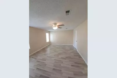 5810 Twisted Pine Court #D, Houston, TX 77039 - Photo 20