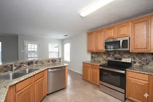 3207 English Oaks Blvd, Pearland, TX 77584 - Photo 2