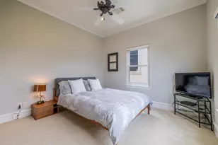 2105 McDuffie St, Houston, TX 77019 - Photo 22