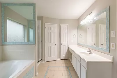 5601 Savannah Woods Lane, Rosharon, TX 77583 - Photo 22