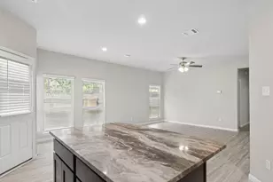 24723 Teton Holw Trl, Houston, TX 77336 - Photo 4