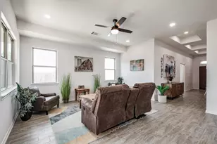 10258 Prairie Dunes Ln, Cleveland, TX 77327 - Photo 4