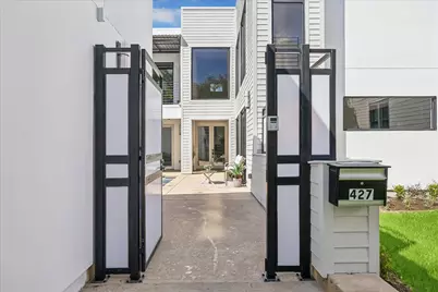 427 W 27th Street, Houston, TX 77008 - Photo 2