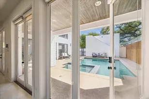 427 W 27th St, Houston, TX 77008 - Photo 12