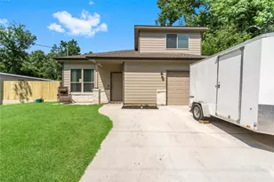 12789 Royal W Dr, Conroe, TX 77303 - Photo 4