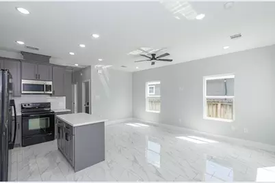 6513 Avenue B #B, Houston, TX 77011 - Photo 6