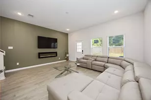 5111 Firnat St, Houston, TX 77016 - Photo 10