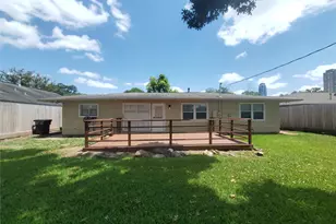 5329 Pagewood Ln, Houston, TX 77056 - Photo 16