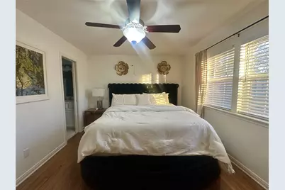 5329 Pagewood Lane, Houston, TX 77056 - Photo 10