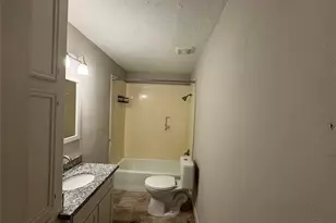 309 Houston St, Tomball, TX 77375 - Photo 4