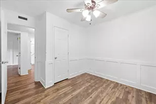 407 Cypress Ave, Winnie, TX 77665 - Photo 22