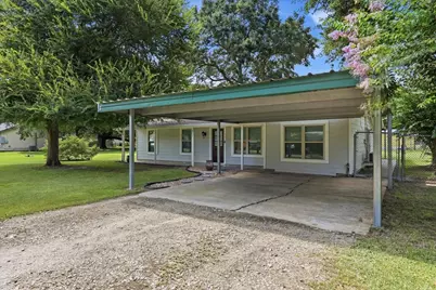 407 Cypress Avenue, Winnie, TX 77665 - Photo 2