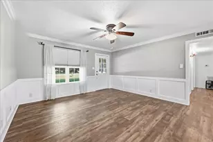 407 Cypress Ave, Winnie, TX 77665 - Photo 6