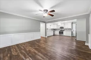 407 Cypress Ave, Winnie, TX 77665 - Photo 10