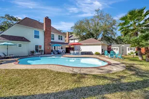 714 Crestwood Dr, El Lago, TX 77586 - Photo 1