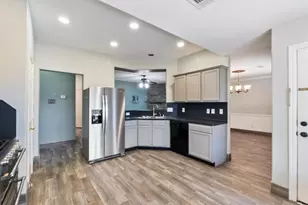 10638 Desert Springs Cir, Houston, TX 77095 - Photo 10