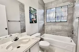 8 N Greenbud Ct, The Woodlands, TX 77380 - Photo 16