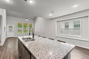4362 McGregor Blf Ln, Conroe, TX 77304 - Photo 10