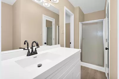 1915 E Lake Drive, Huntsville, TX 77340 - Photo 38