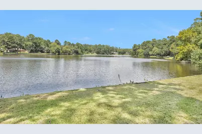 1915 E Lake Drive, Huntsville, TX 77340 - Photo 46