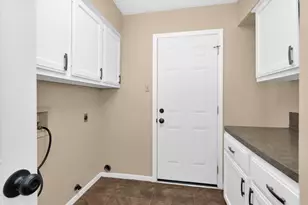 1915 E Lake Dr, Huntsville, TX 77340 - Photo 22