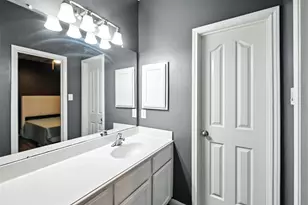 319 S Jamison St, La Porte, TX 77571 - Photo 20