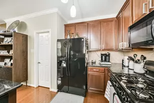 1430 W 24th St, Houston, TX 77008 - Photo 10