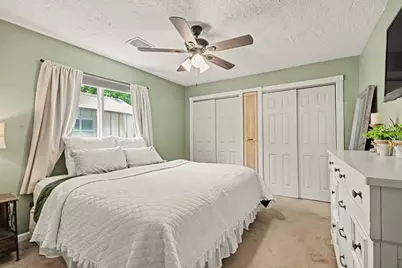 1010 E Belgravia Drive, Pearland, TX 77584 - Photo 8