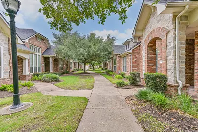 3318 Silverbrook Lane, Pearland, TX 77584 - Photo 2
