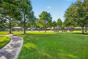 7703 Greenwood Point Dr, Cypress, TX 77433 - Photo 44