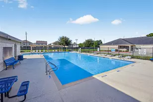 7703 Greenwood Point Dr, Cypress, TX 77433 - Photo 40