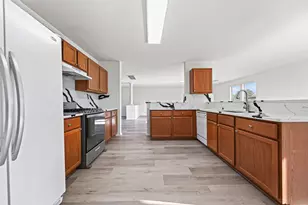 7703 Greenwood Point Dr, Cypress, TX 77433 - Photo 12