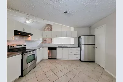 9415 Beckford Drive, Houston, TX 77099 - Photo 10