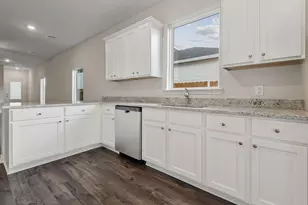 15834 Berry Hl Dr, Conroe, TX 77303 - Photo 6